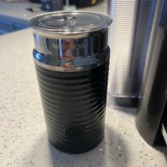 Nespresso Machine - Picture 7 of 9